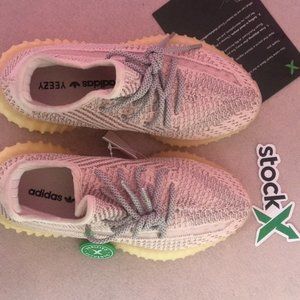 Authentic   Yeezy Boost 350 v2  FV5666 us6.5